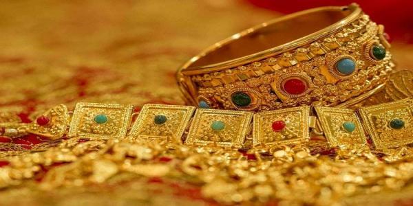 Gold prices rise Rs 181 to Rs 39,395 on firm global trends