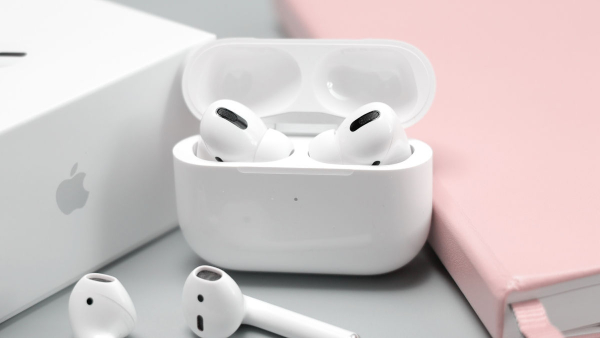 Apple AirPods may soon be able to check body temperature, hearing abilities