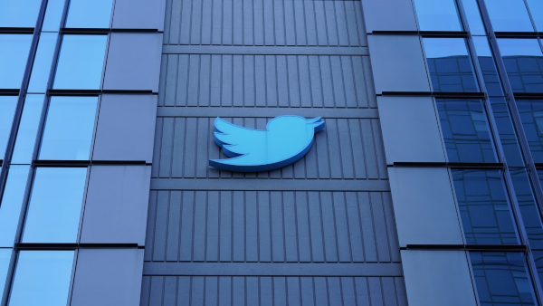 Twitter says users must be verified to access TweetDeck
